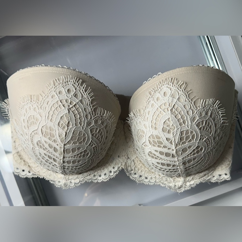 Victoria's Secret Lace Dream Angels Strapless Bra 32DD